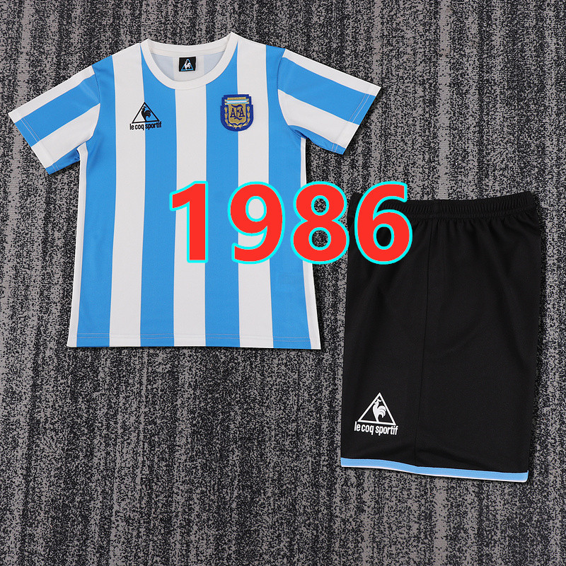 Ensemble domicile Argentine 1986 rétro (enfant)
