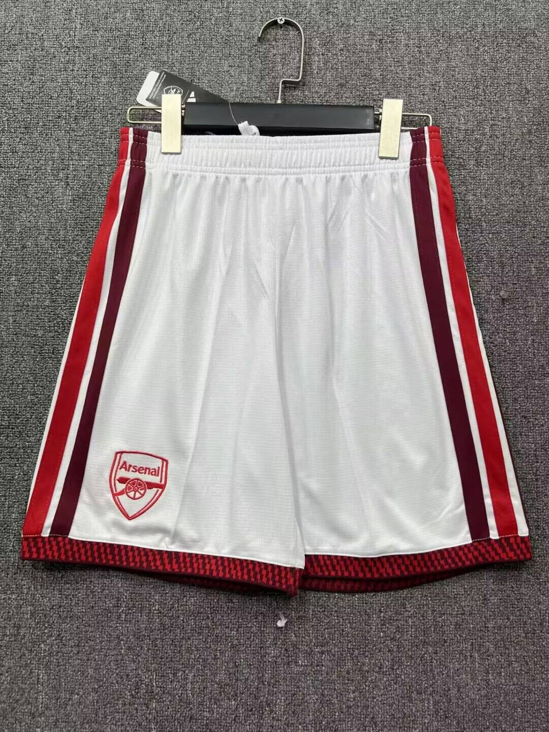 Short domicile Arsenal 26-27 (version supporter)