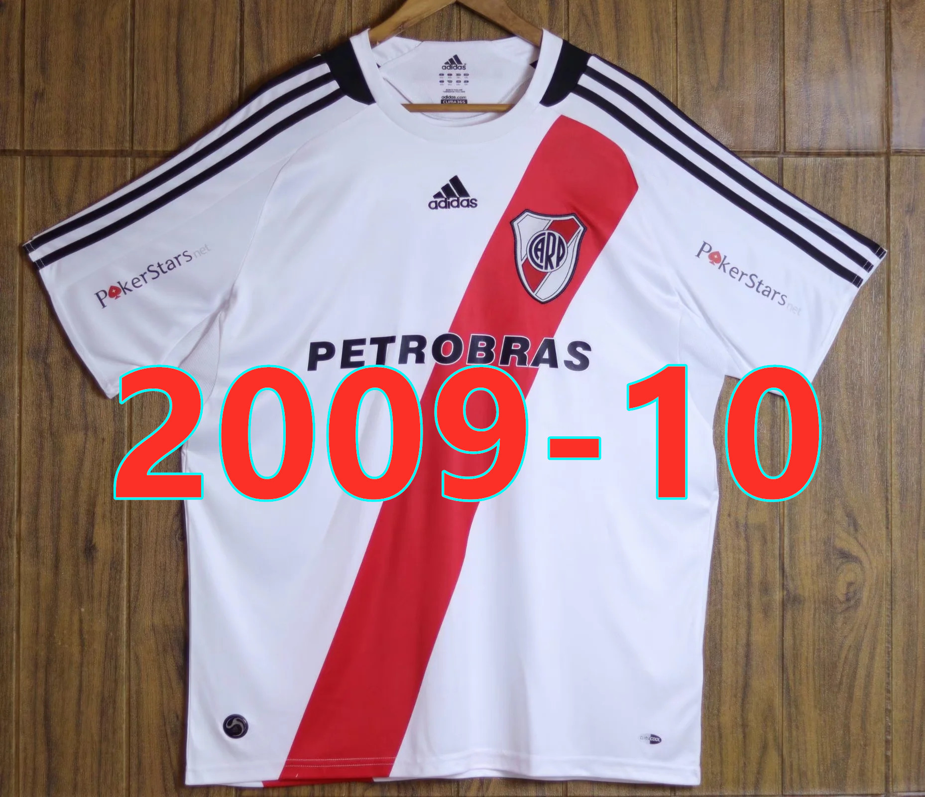 Maillot domicile River Plate 2009-10 rétro
